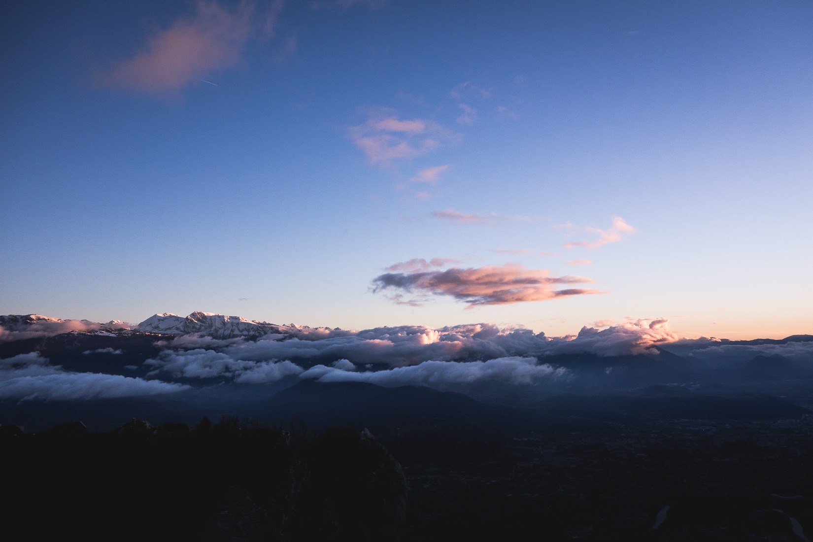 Belledonne au loin